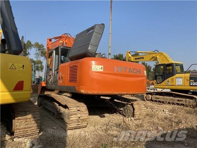 Hitachi ZX250 Pásová rýpadla
