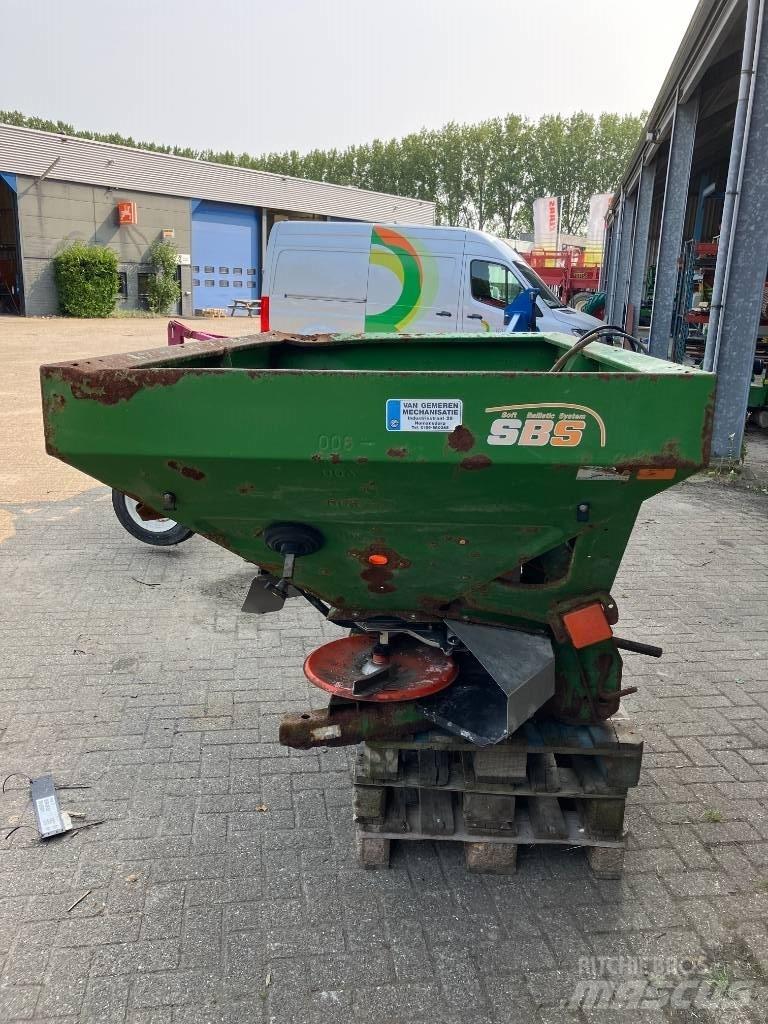 Amazone ZA-M 1200 Rozmetadlo minerálních hnojiv