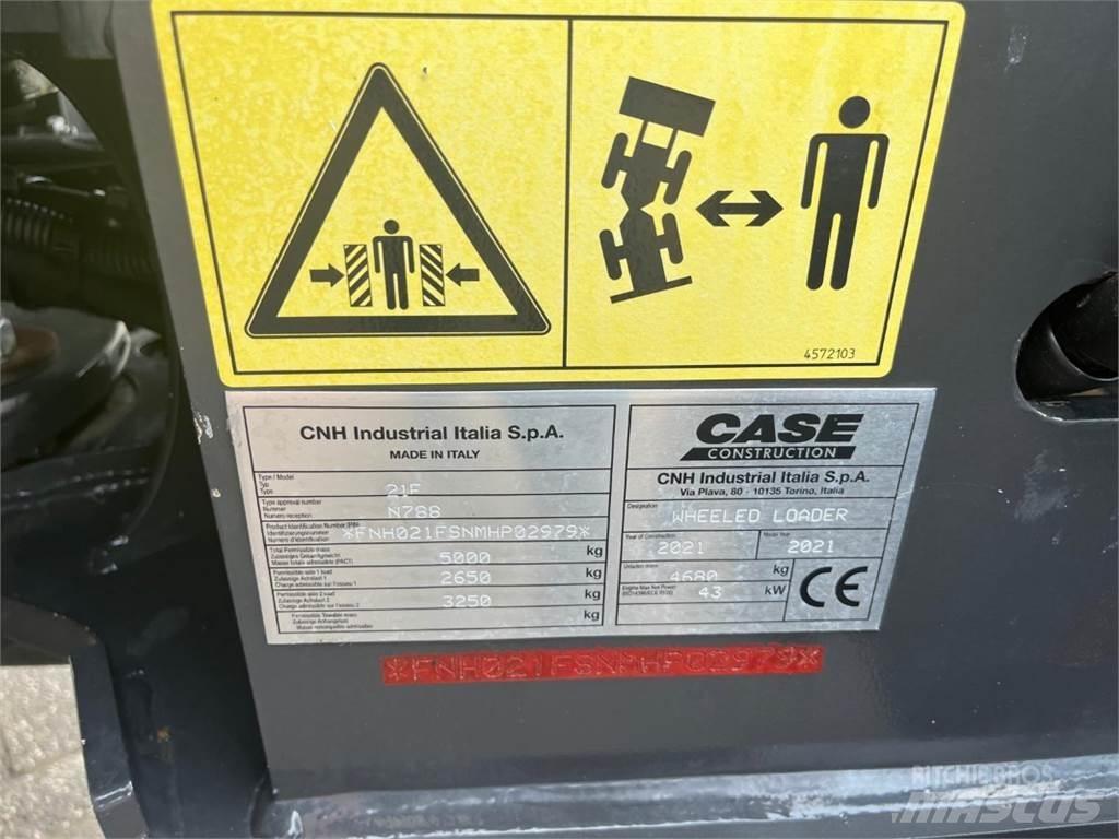 CASE 21F Kolové nakladače