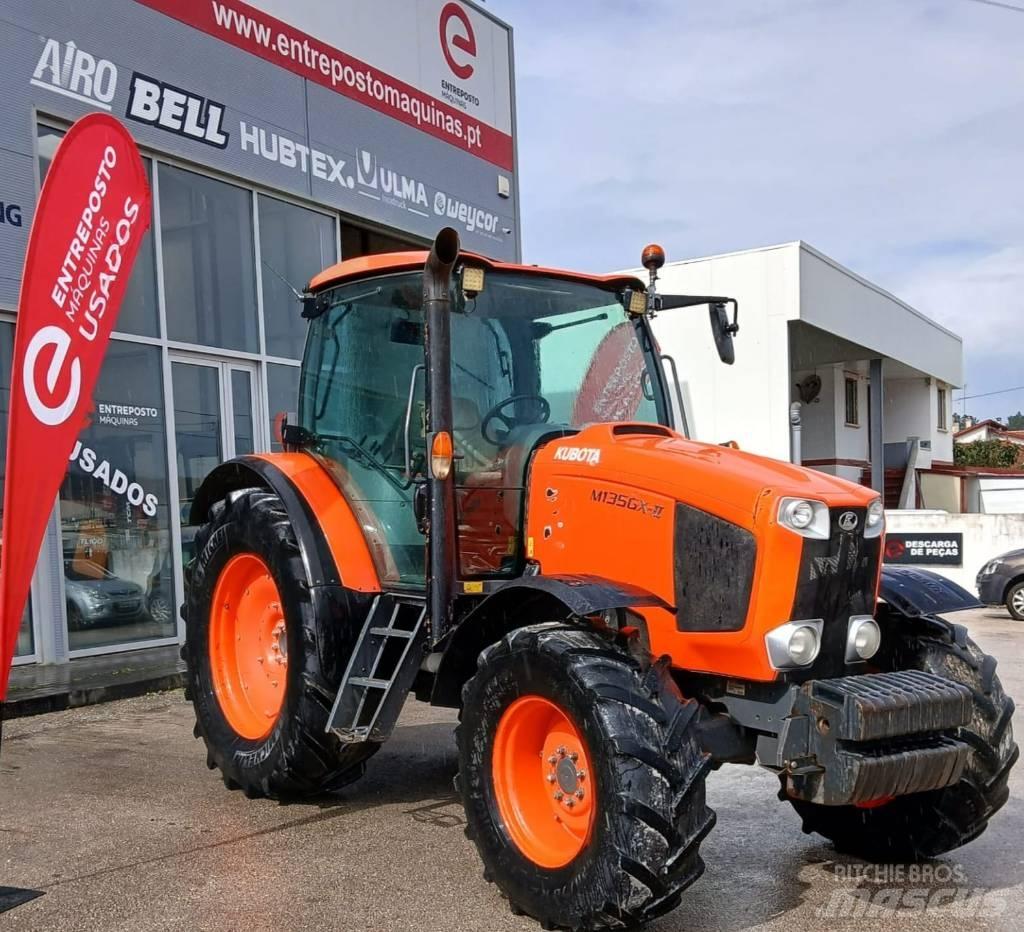 Kubota M135GX Traktory