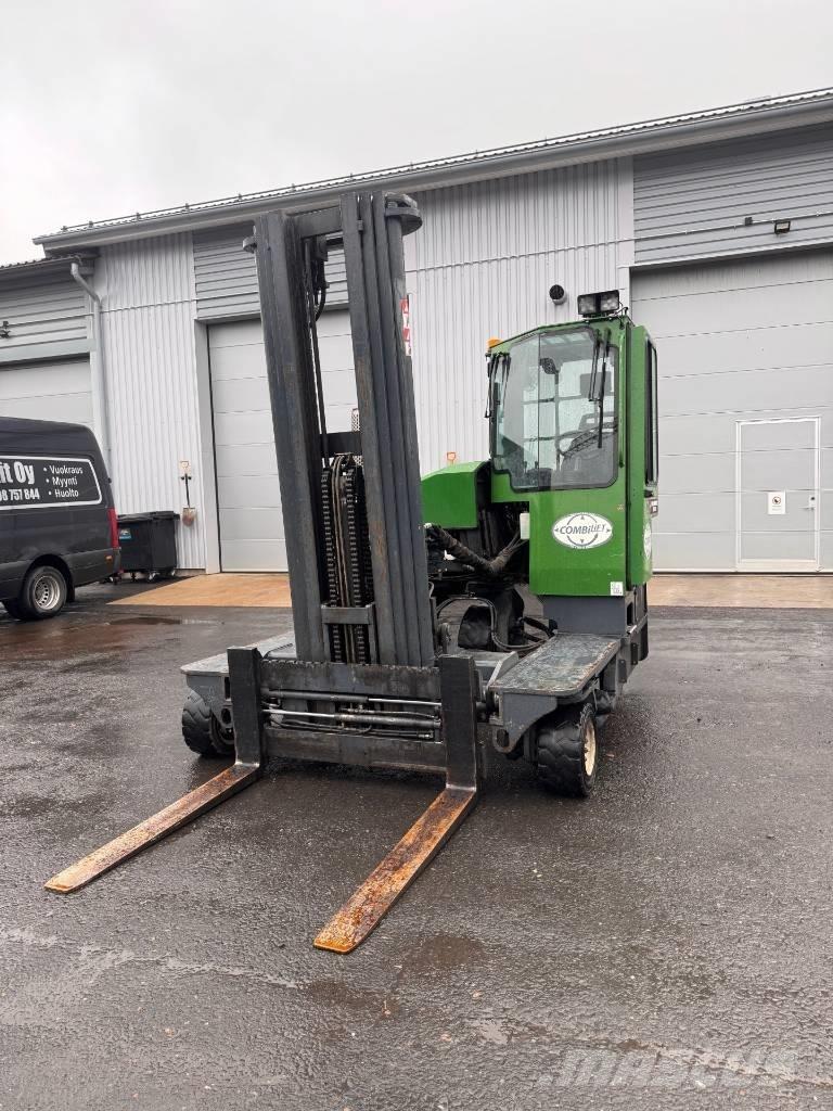 Combilift C 4000 4 cestní vysokozdvižné vozíky