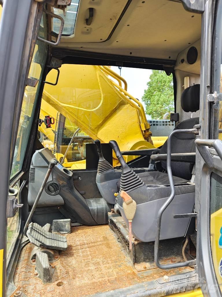 Komatsu PC 400-8 Pásová rýpadla