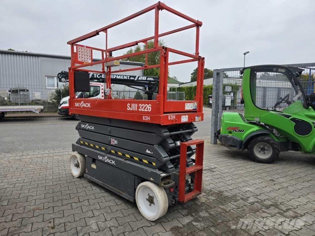 SkyJack SJ 3226 Nůžková zvedací plošina