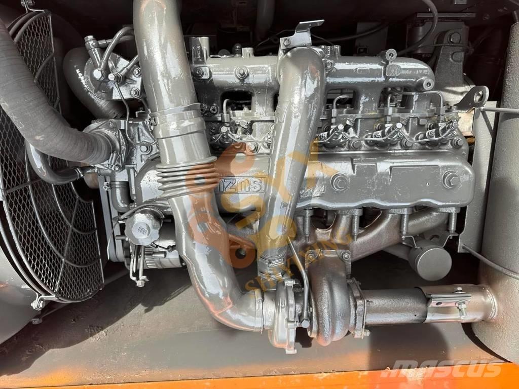 Hitachi EX 200 Pásová rýpadla