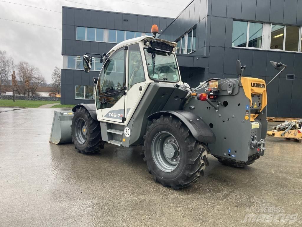 Liebherr T 46-7s Teleskopické manipulátory