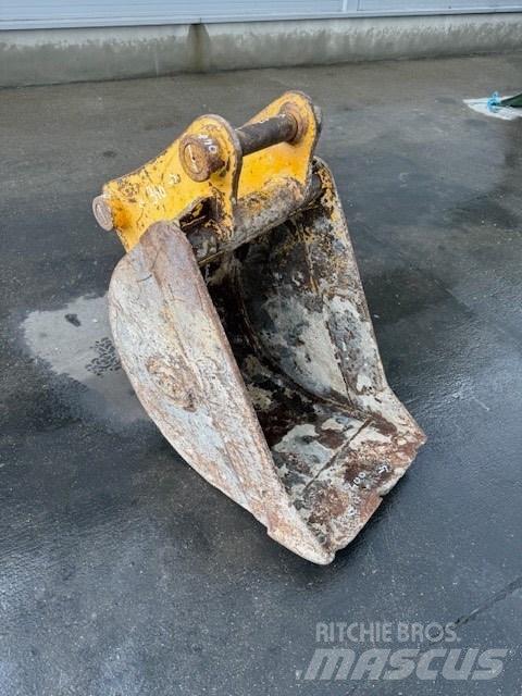 JCB 7-8 TON Hloubkové lopaty