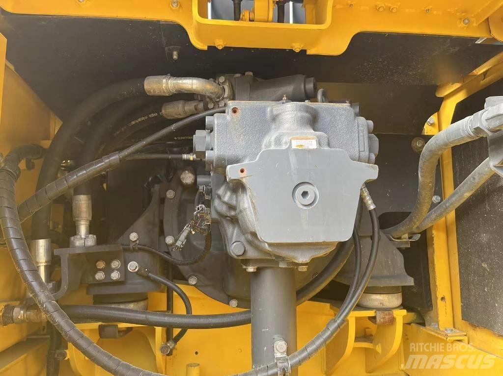 Komatsu PC 350-7 Pásová rýpadla
