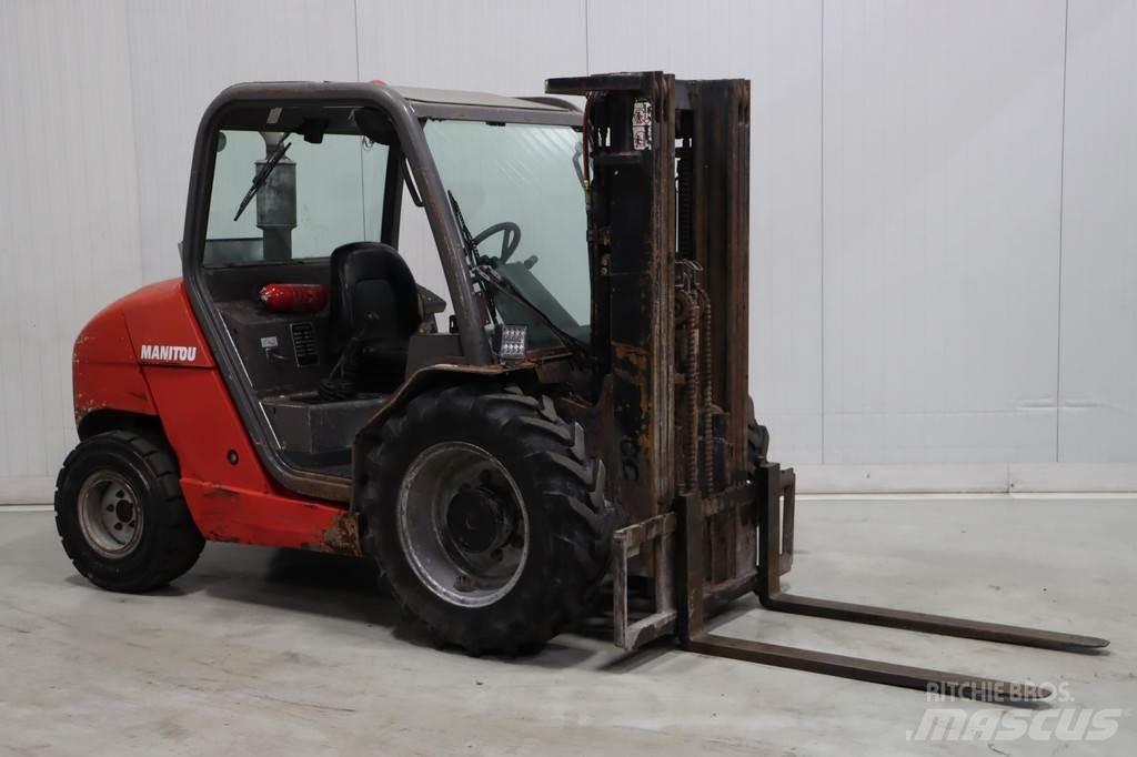 Manitou MH25-4T Dieselové vozíky