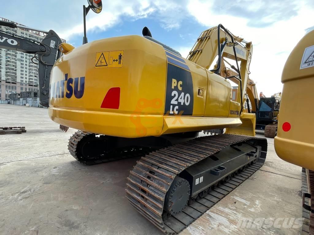 Komatsu PC 240 Pásová rýpadla