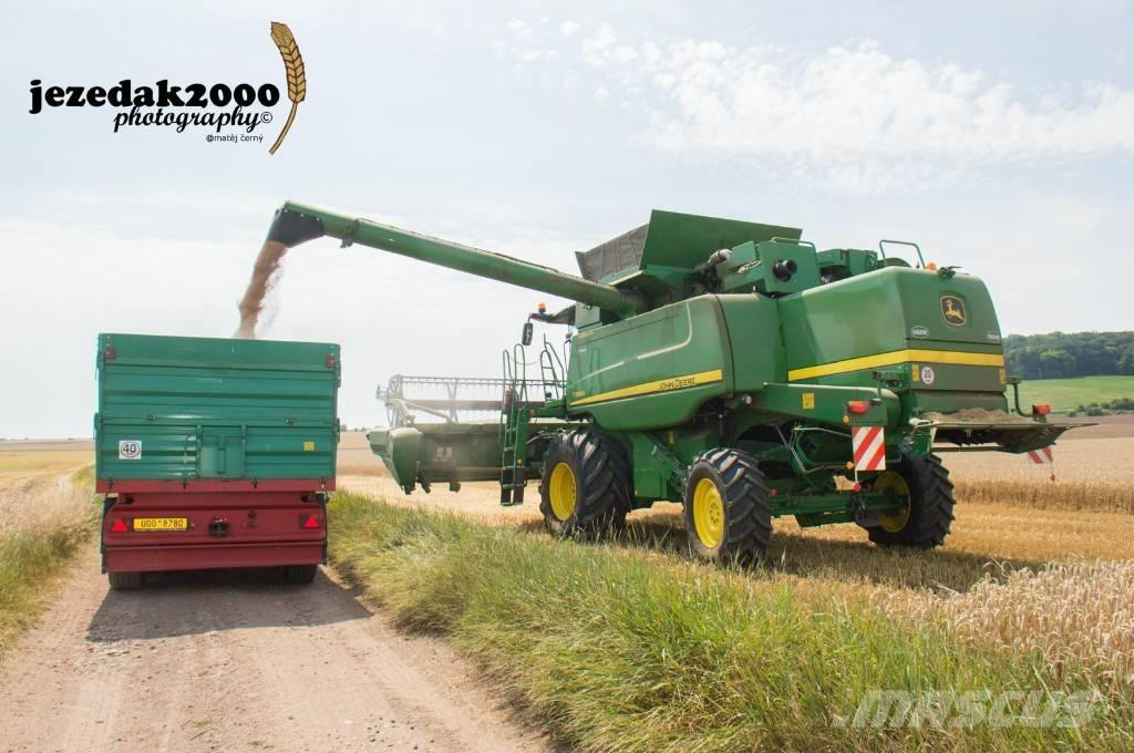 John Deere T 560 i Sklízecí mlátičky
