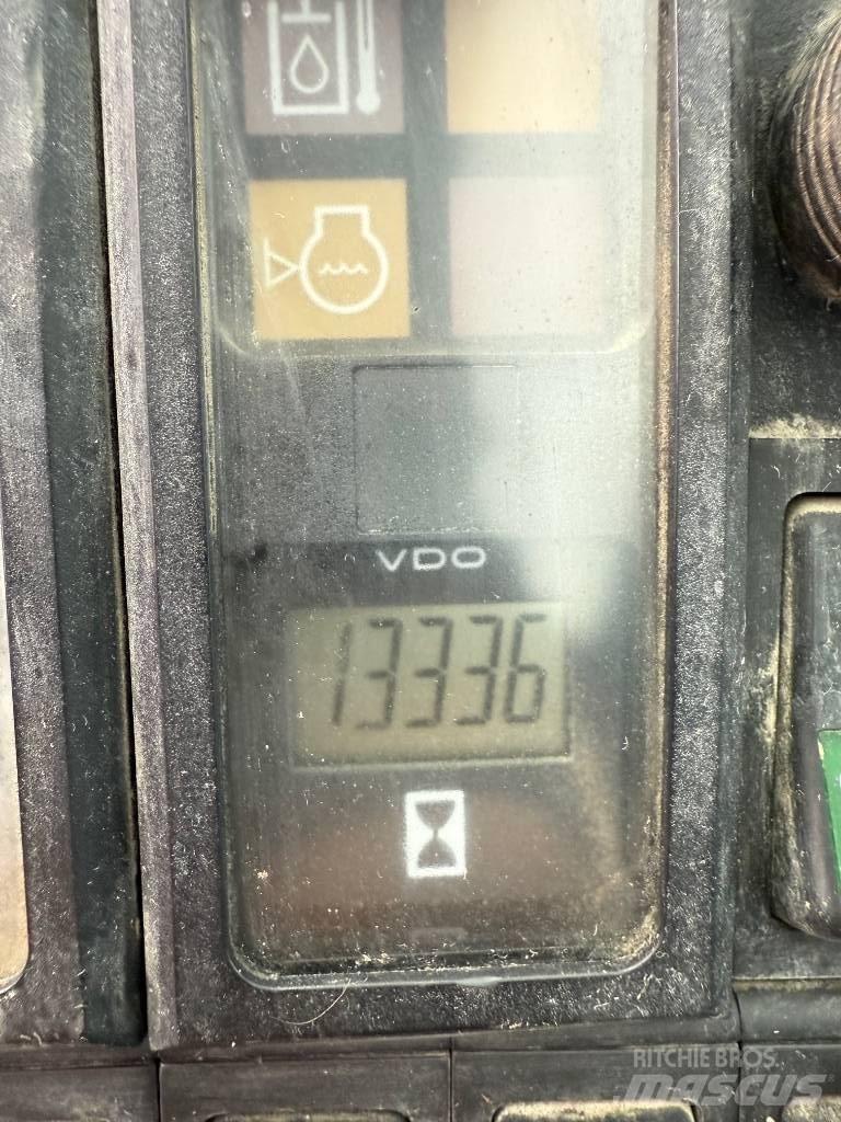 Fuchs MHL 331 Stroje pro manipulaci s odpadem