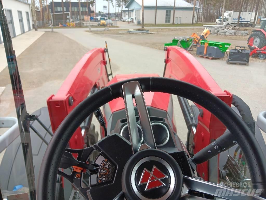 Massey Ferguson 8 S Traktory