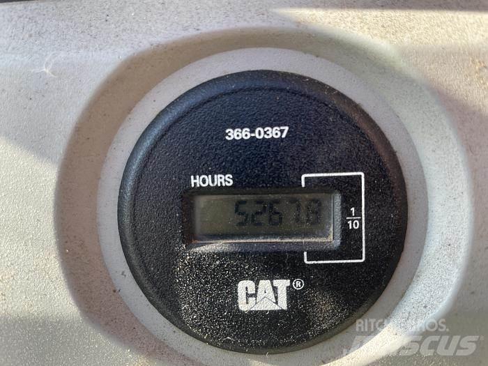 CAT 320FL Pásová rýpadla