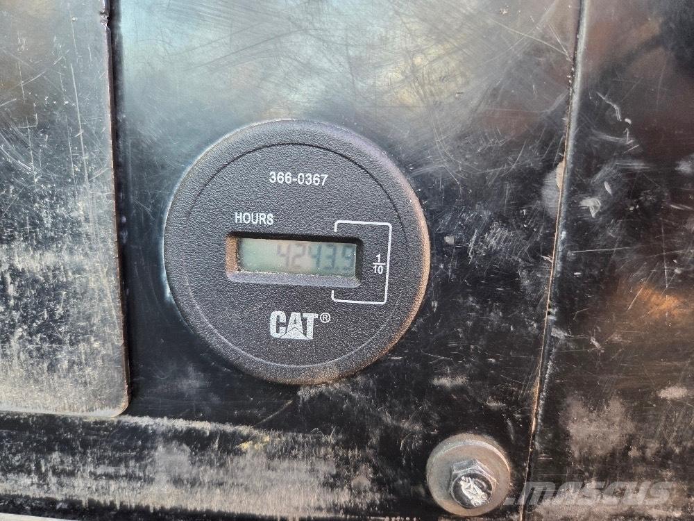 CAT 308E Midi rýpadla 7t - 12t