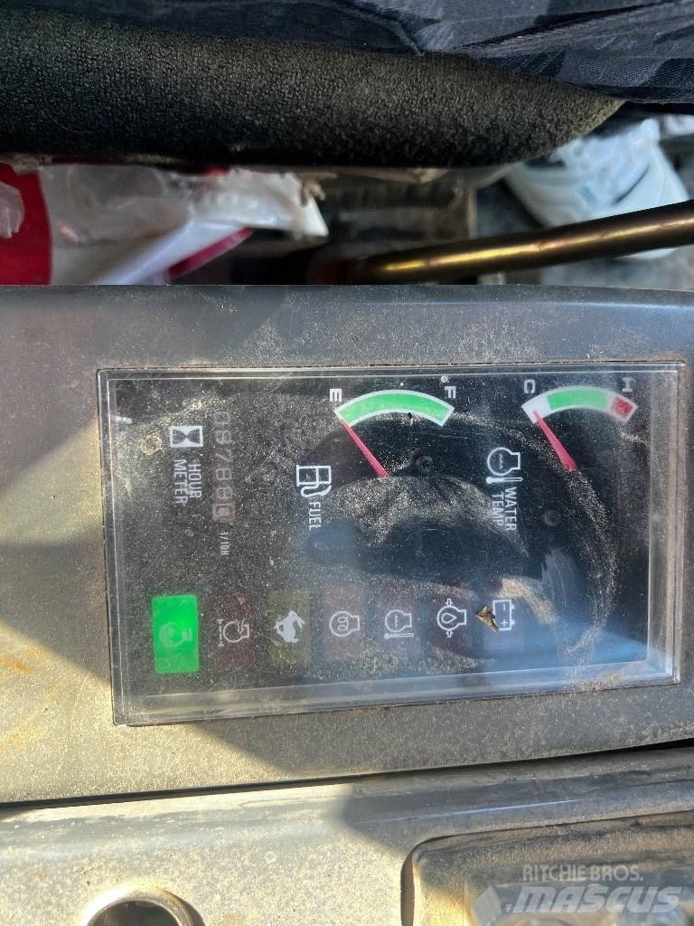 Takeuchi TB 180 FR Midi rýpadla 7t - 12t
