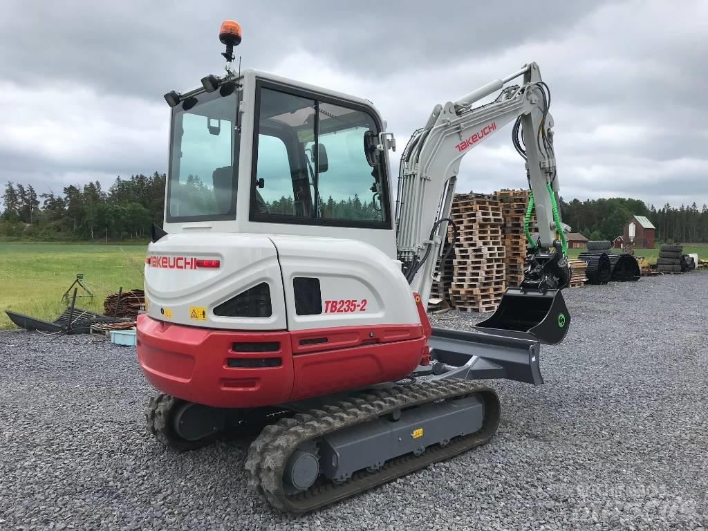 Takeuchi TB235-2 Mini rýpadla < 7t