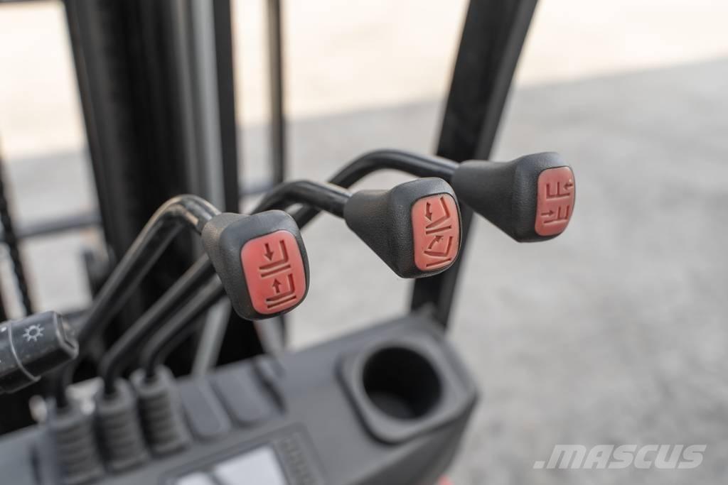Manitou MI 25 D Dieselové vozíky