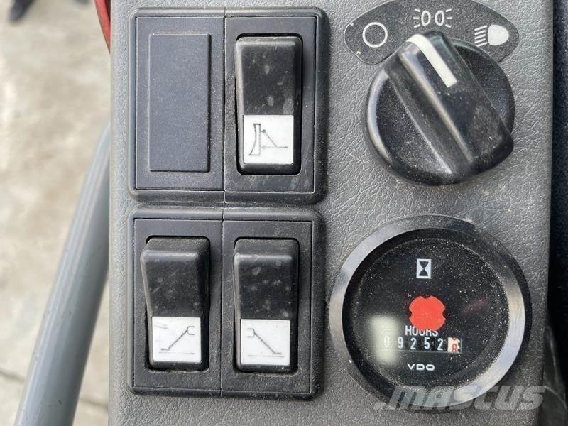 Volvo EW 140 B Kolová rýpadla