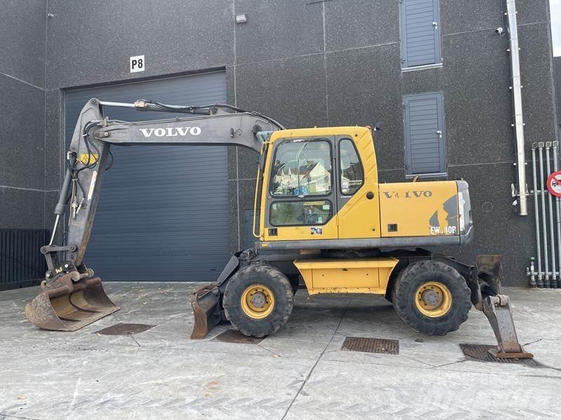 Volvo EW 140 B Kolová rýpadla