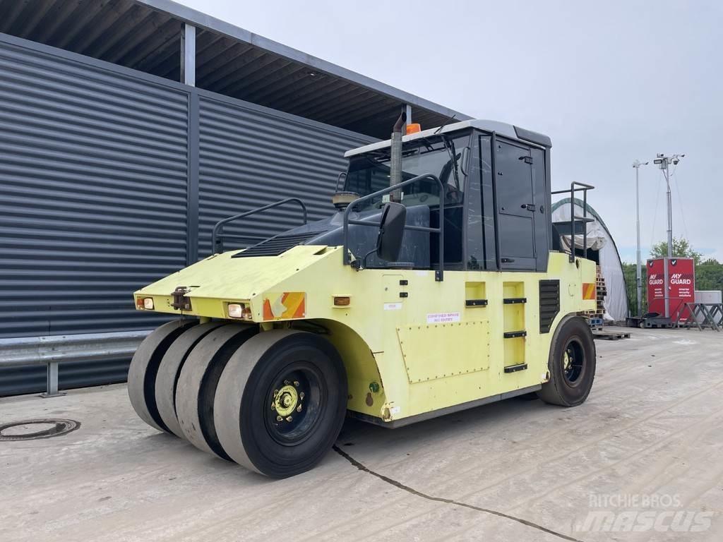Ammann AP 240 Pneumatikové válce