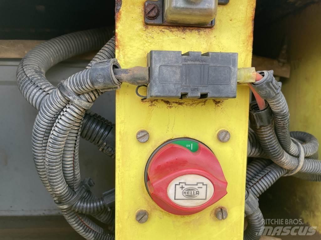 Ammann AP 240 Pneumatikové válce