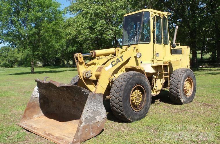 CAT 926 E Kolové nakladače