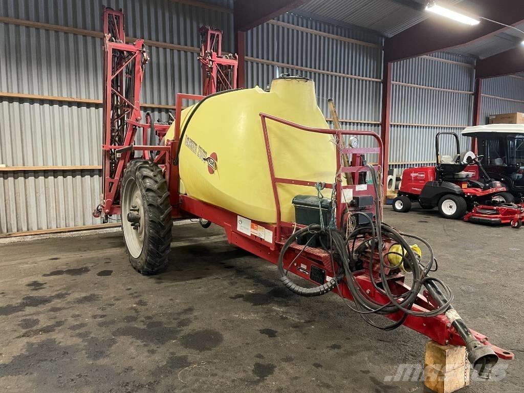 Hardi Ranger 2500 Tažené postřikovače