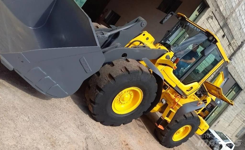 Volvo L 90 F Kolové nakladače