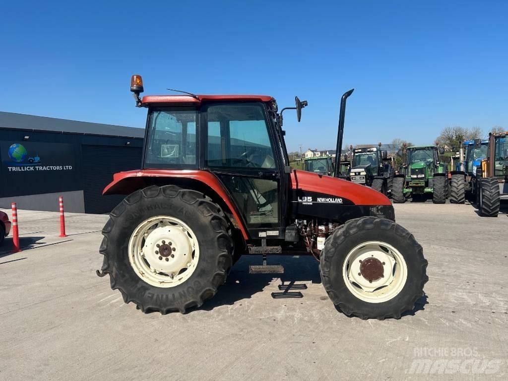 New Holland L 95 Traktory