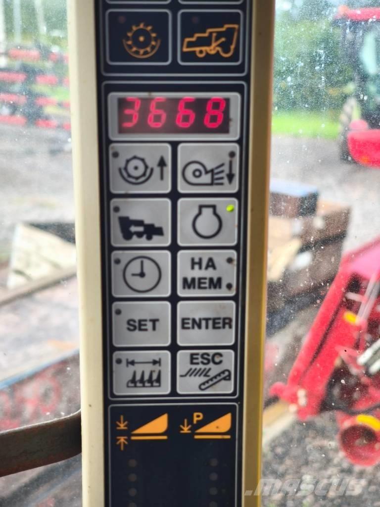 New Holland CS 6080 Sklízecí mlátičky