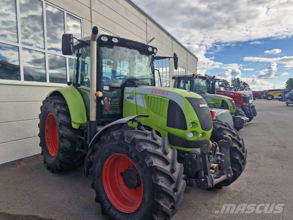 CLAAS Arion 640 Traktory