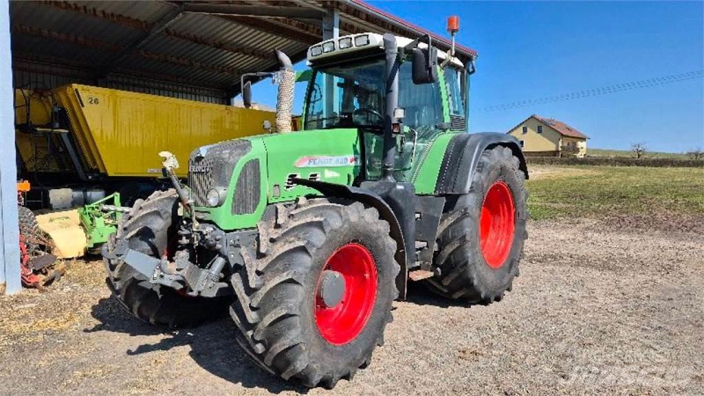 Fendt Vario 820 Traktory