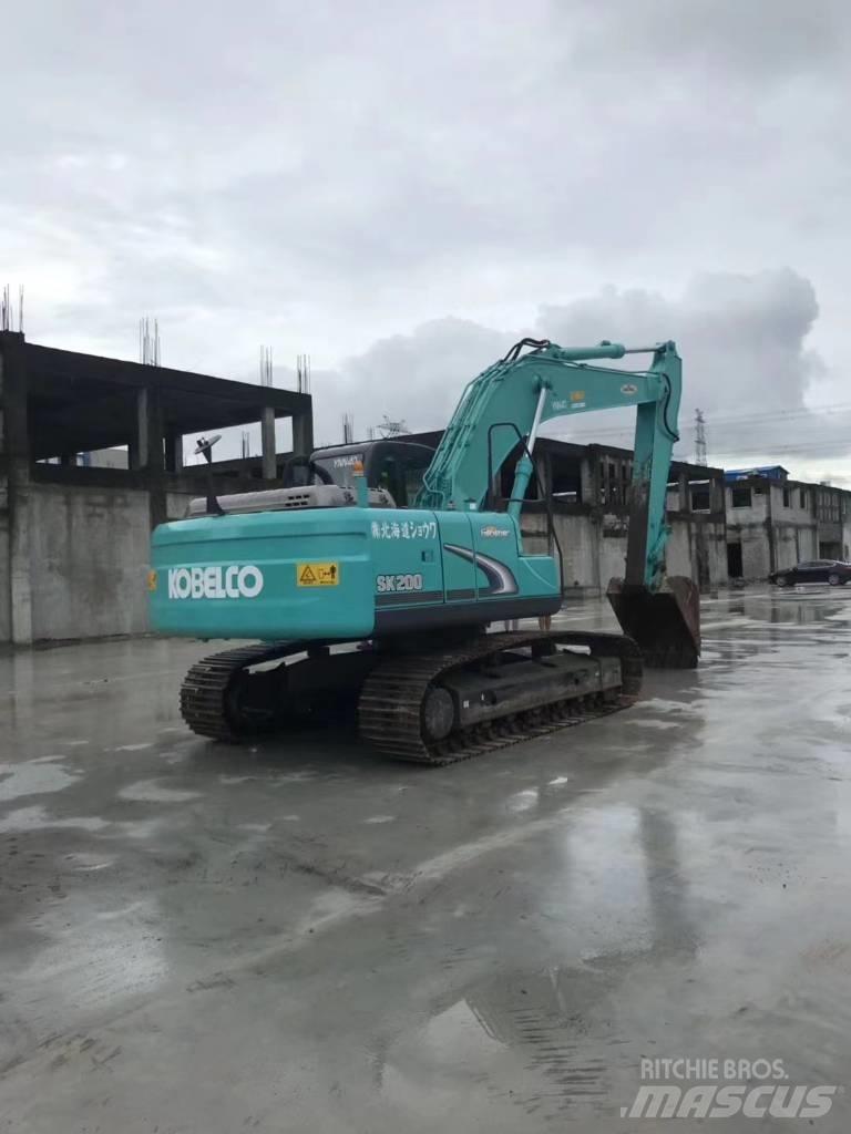 Kobelco SK 200 Pásová rýpadla