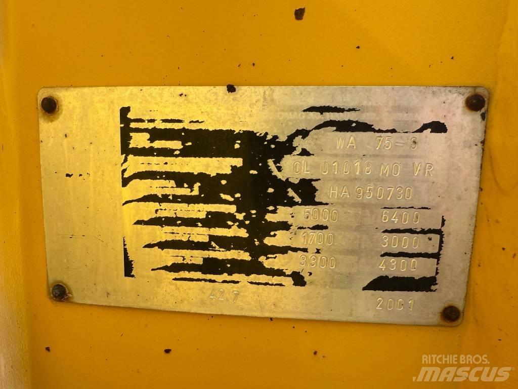 Komatsu WA 75 Kolové nakladače