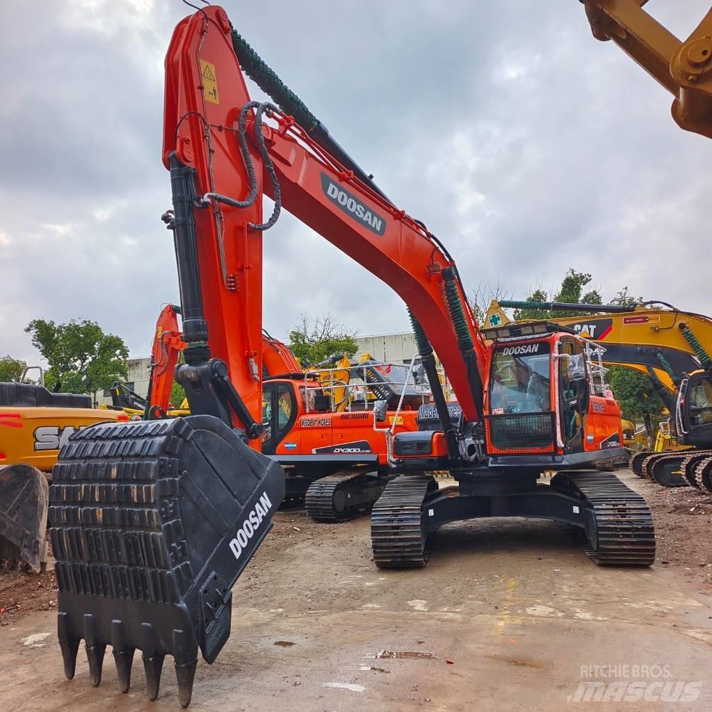 Doosan DX 300 LC Pásová rýpadla
