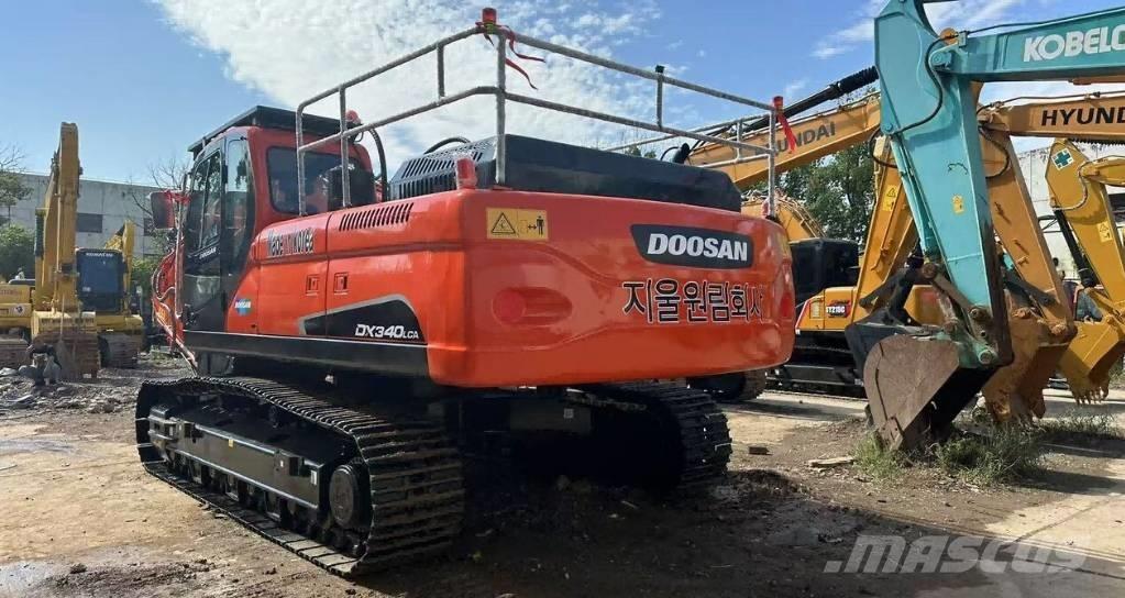 Doosan DX340 Pásová rýpadla