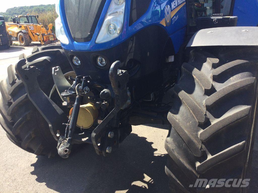 New Holland T7.225 Traktory