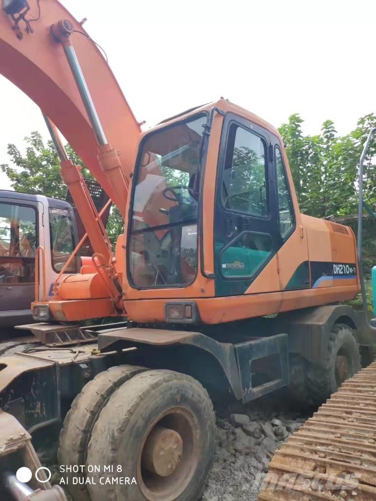 Doosan DH210W-7 Kolová rýpadla