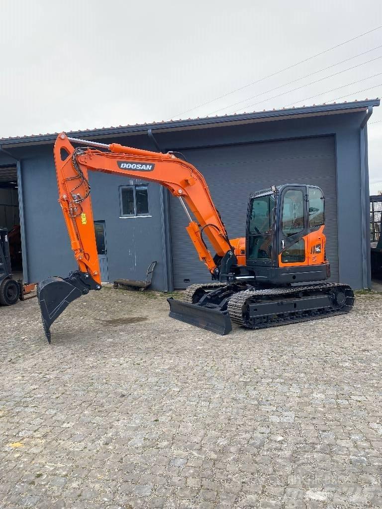 Doosan DX 85 R-3 Midi rýpadla 7t - 12t