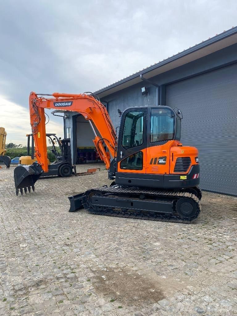 Doosan DX 85 R-3 Midi rýpadla 7t - 12t