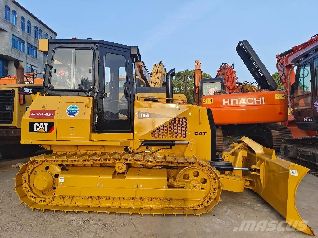 CAT D 5 K Pásové dozery