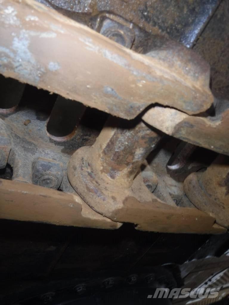 Hitachi ZX 210 LC-7 Pásová rýpadla