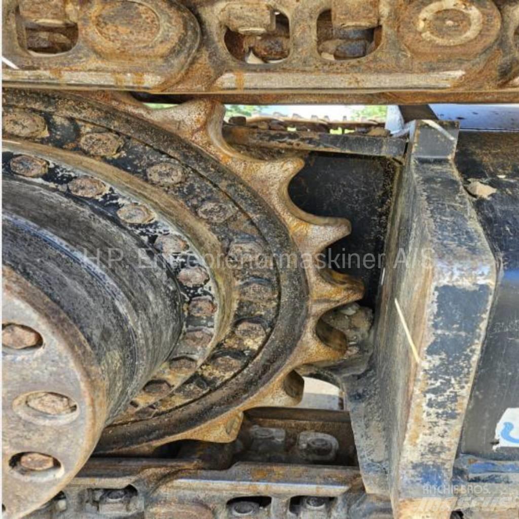 Hitachi ZX300LC-7 Pásová rýpadla