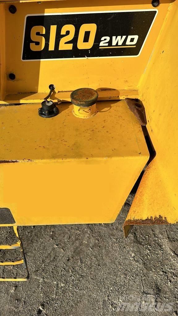 JCB S120 Terénní vysokozdvižné vozíky