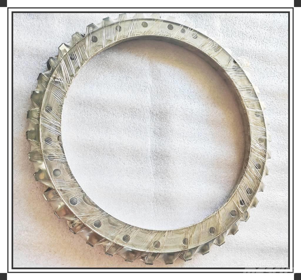 CLAAS Toothed rim Převodovka