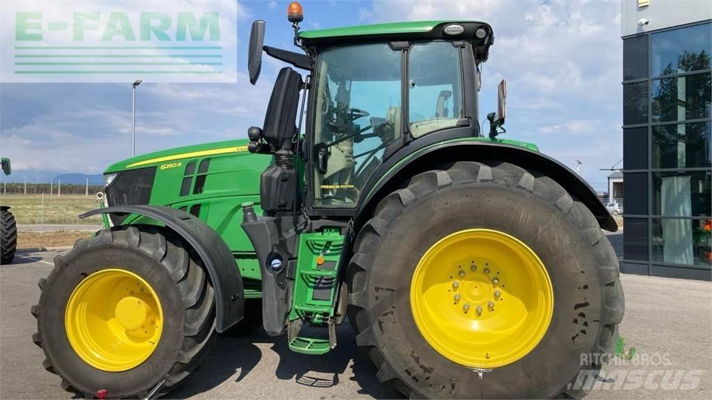 John Deere 6250R Traktory