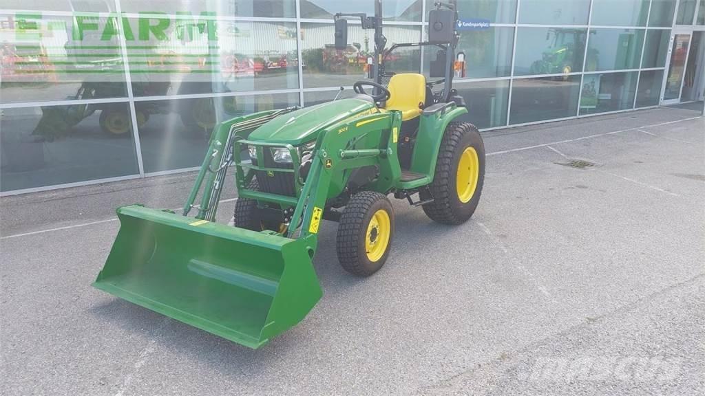 John Deere 3025E Traktory