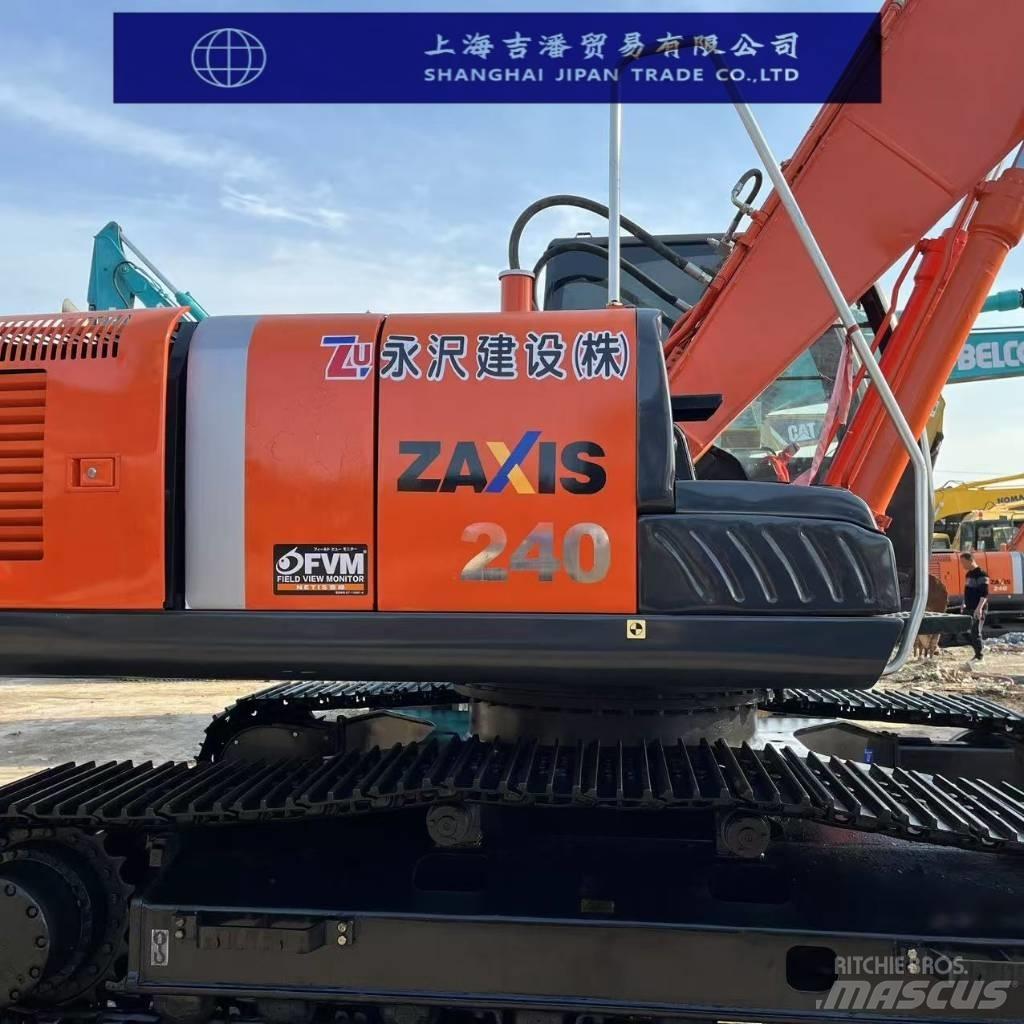Hitachi ZX 240 Pásová rýpadla