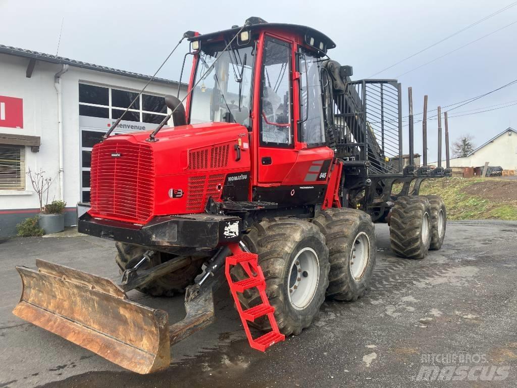 Komatsu 845 Vyvážecí traktory