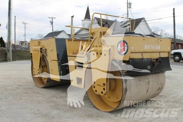Bomag BW161ADS Tahačové válce
